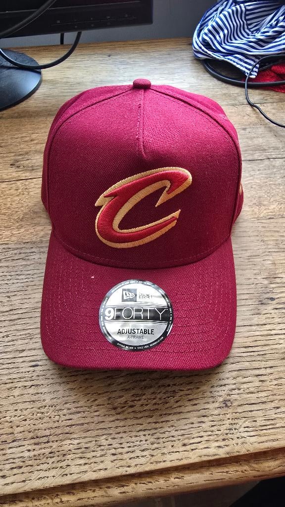 Casquette cleveland cavaliers new era rouge 9 forty, Neuf, Enlèvement ou Envoi, One size fits all, Casquette