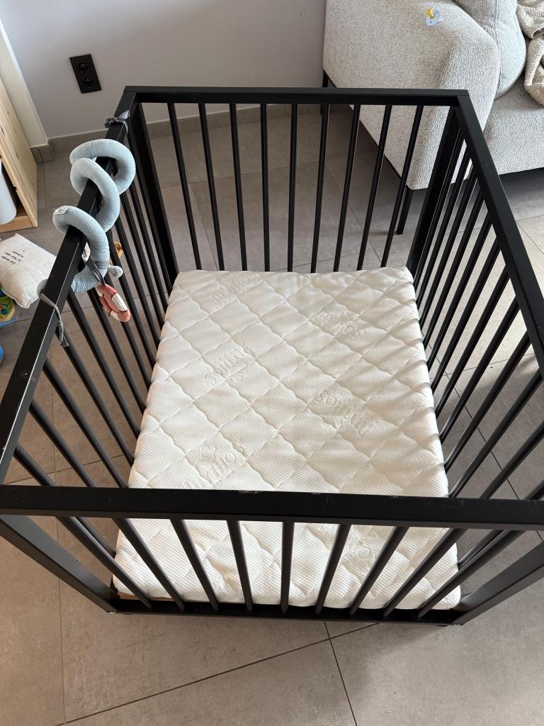 Babybox, Ophalen, Gebruikt, Rechthoekig, In hoogte verstelbaar