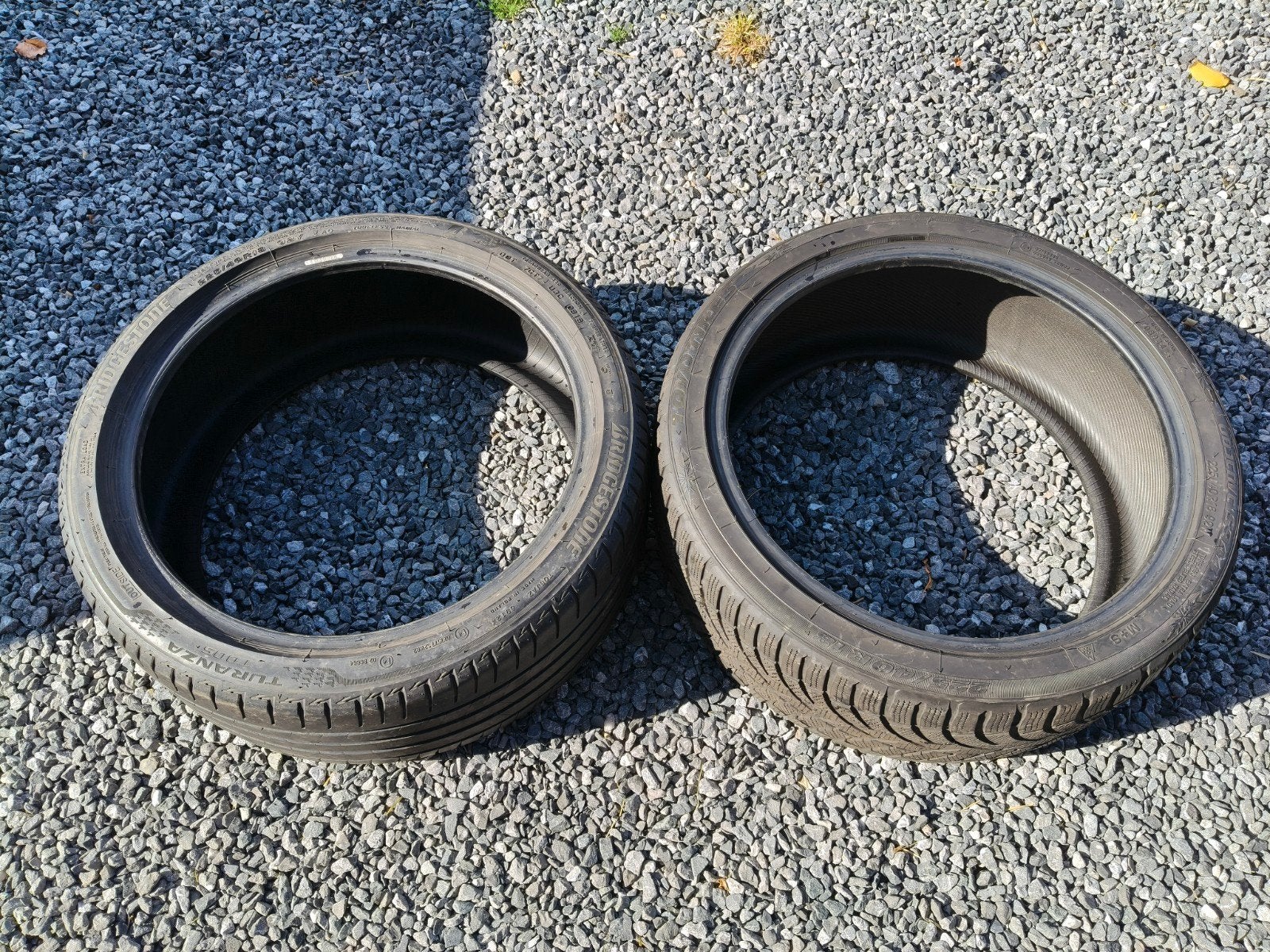 Lot de 2 pneus 225/40 R18 (1 été / 1 hiver), Enlèvement