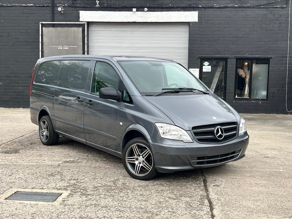 Mercedes vito lang / 105,000km / LICHTEVRACHT / AUTOMAAT !!, Autos, Camionnettes & Utilitaires, Achat, Ordinateur de bord, Entreprise
