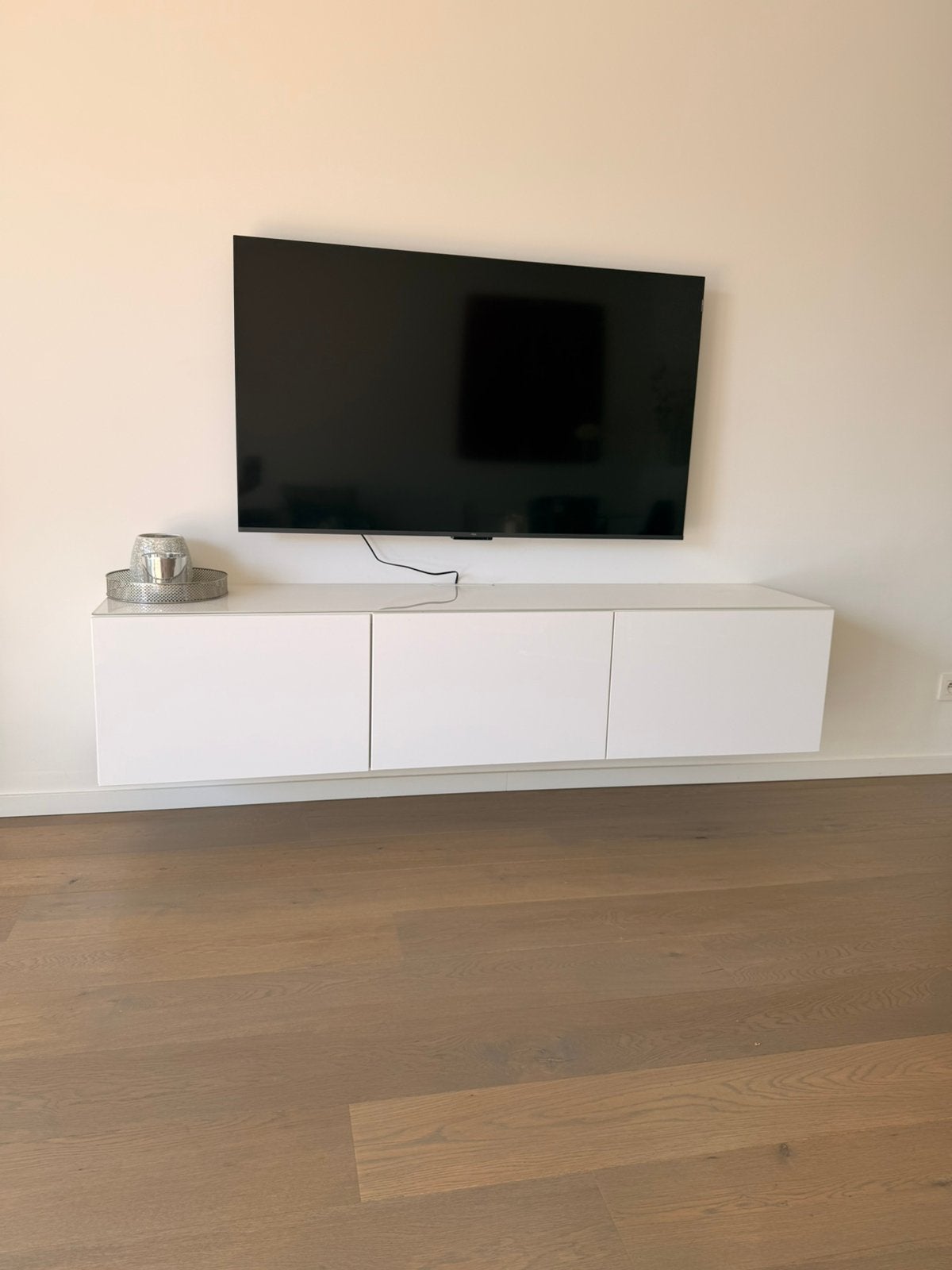 Buffet blanc IKEA Besta avec assiette en verre 180 cm, Maison & Meubles, Enlèvement, Comme neuf, Verre