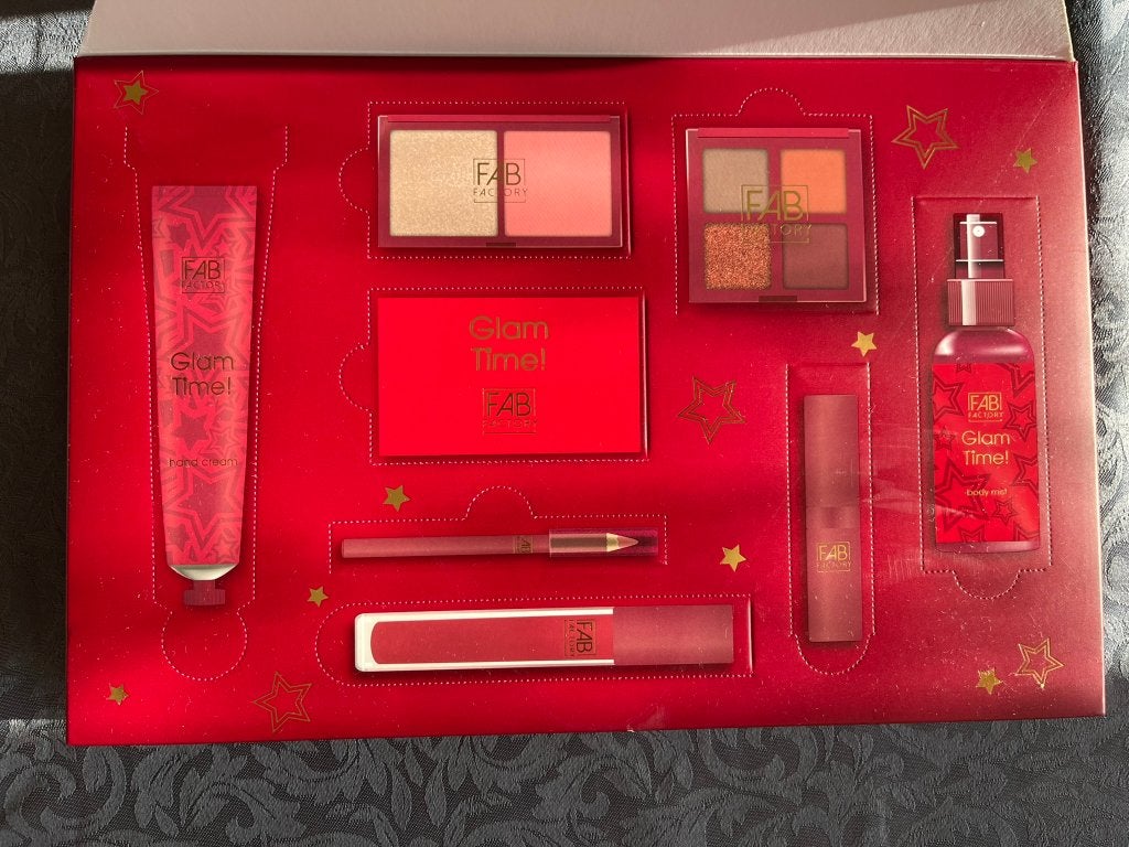 Nieuwe Fab Factory ‘Glam Time’ Beauty Set (8-delig), Handtassen en Accessoires, Uiterlijk | Cosmetica en Make-up, Ophalen, Nieuw