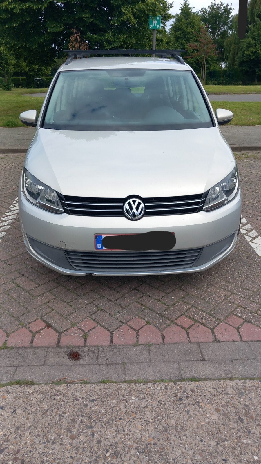 Volkswagen Touran 1.6 TDi 2011, Autos, Argent ou Gris, 7 places, 5 portes, Diesel