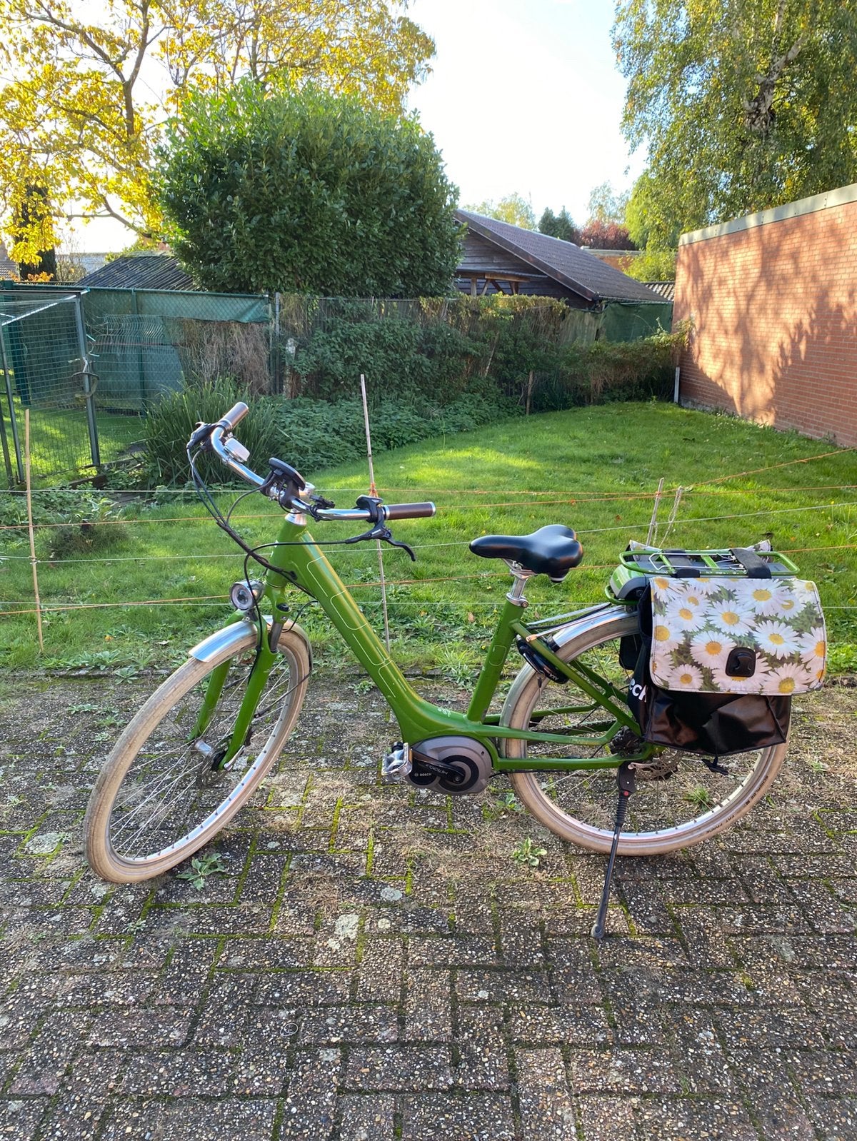 Un magnifique vélo électrique Bosch pour femme, Enlèvement, Comme neuf, 50 km par batterie ou plus, Autres marques