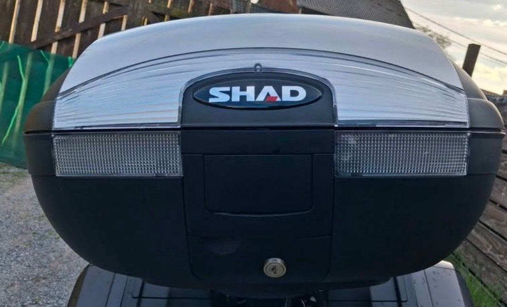 Top case SHAD 45, Motos, Accessoires | Valises & Sacs, Utilisé