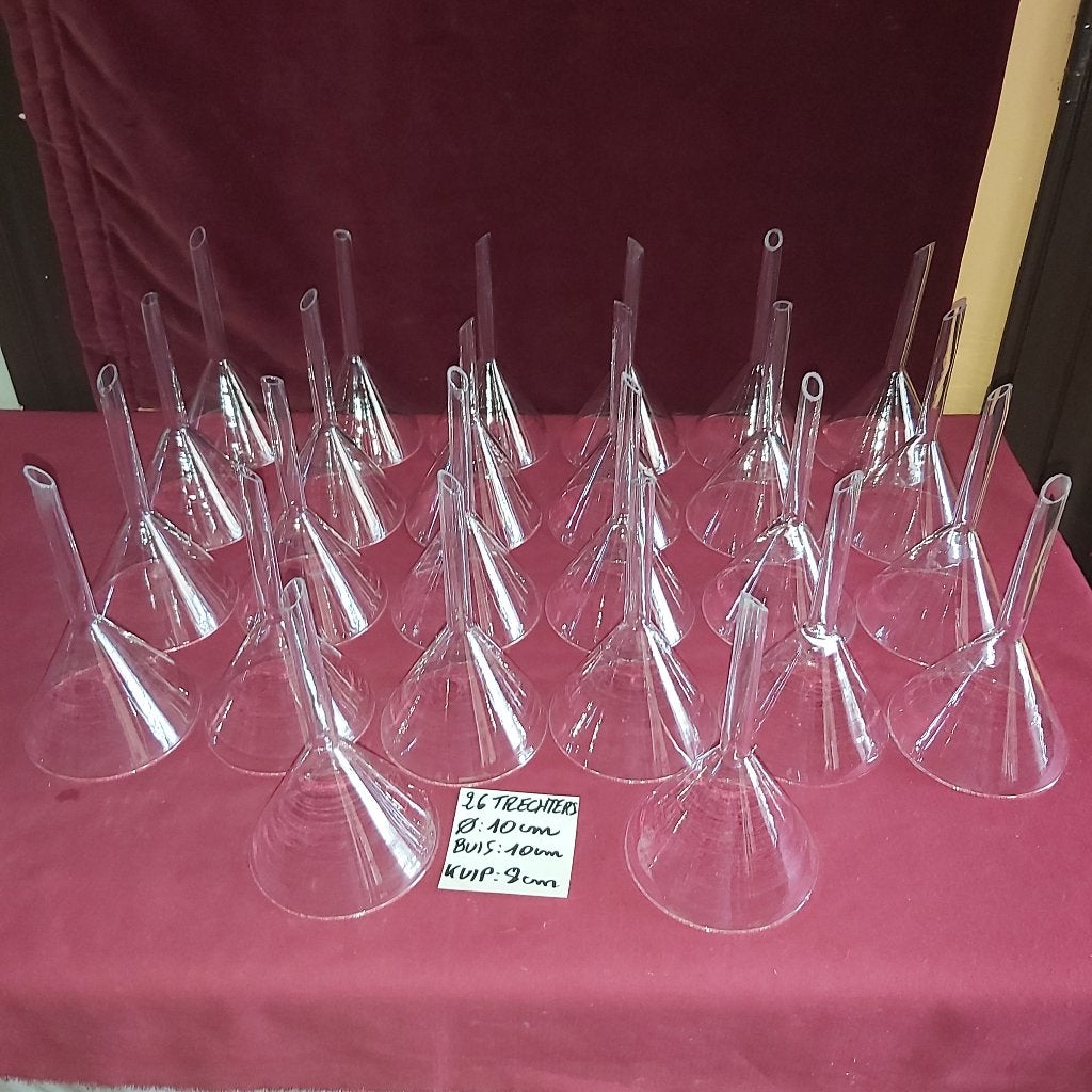 trechters labglas glazen trechters 26st., Ophalen of Verzenden