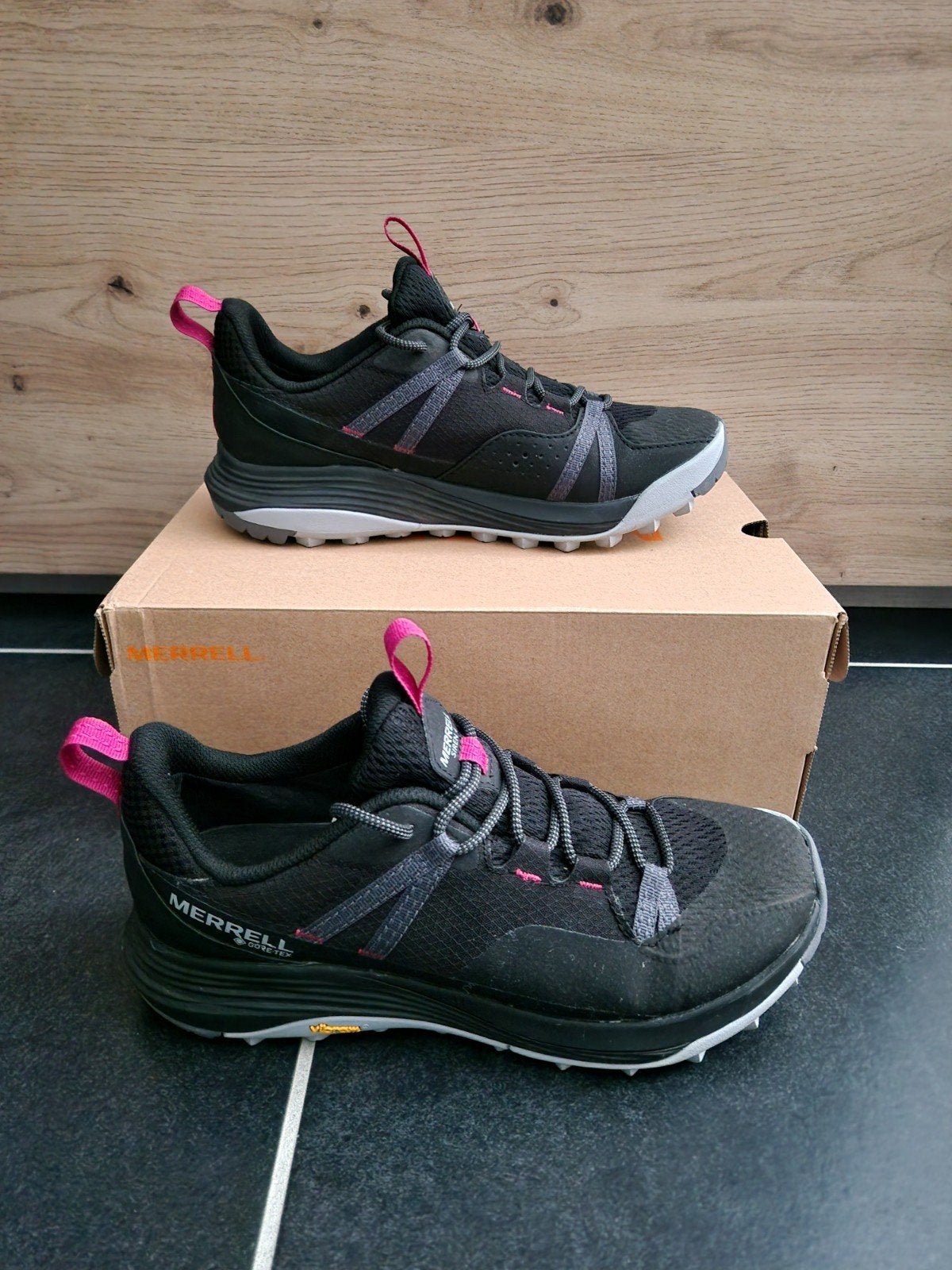 Chaussures de randonnée, femme, Merrell, gris foncé/rose, 39, Enlèvement ou Envoi, Comme neuf, Chaussures