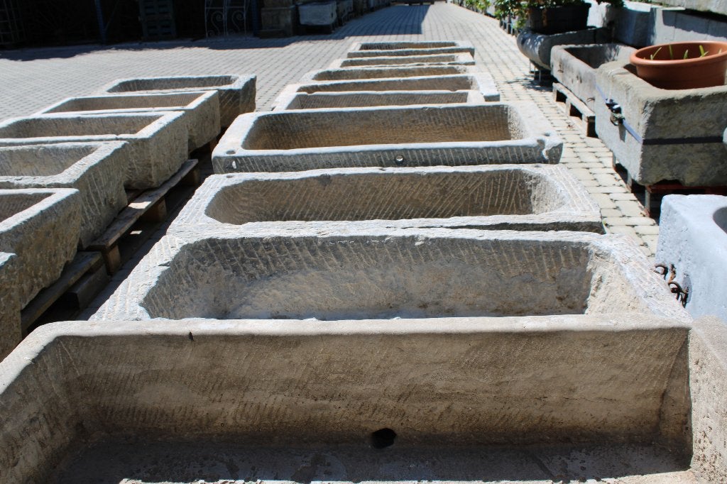 bac ou auge en pierre bleu belge , voir photos, Jardin & Terrasse, Moins de 30 cm, Pierre, Enlèvement, Utilisé