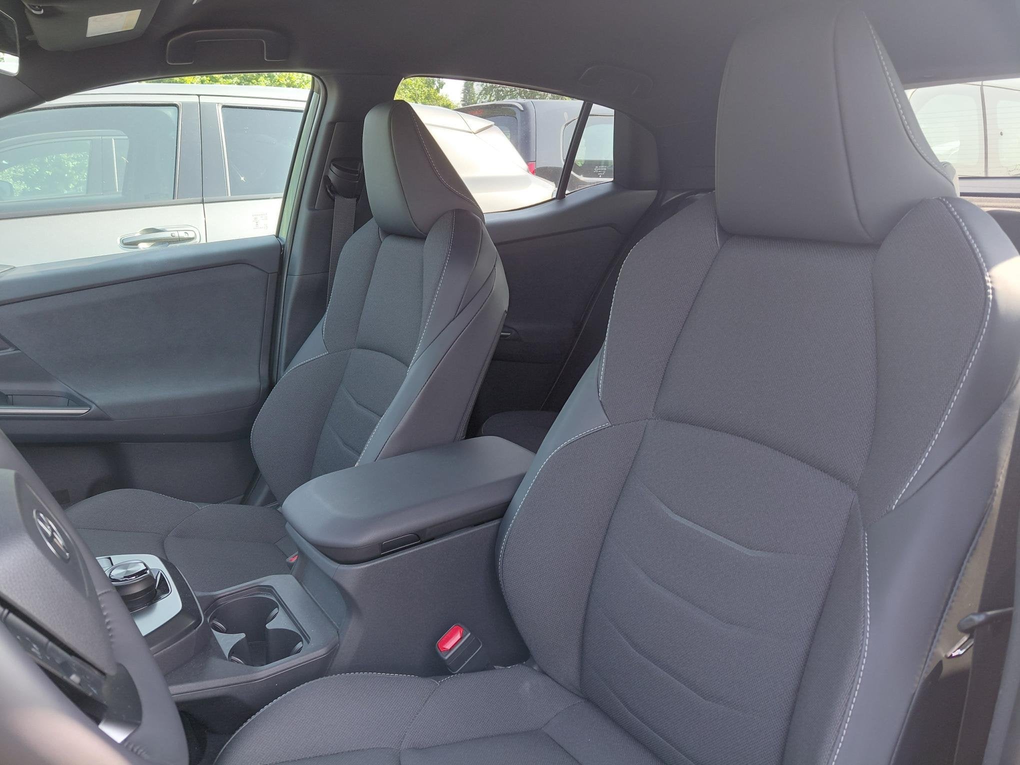 Toyota C-HR V05 Business, Auto's, Automaat, Stof, Zwart, Overige kleuren