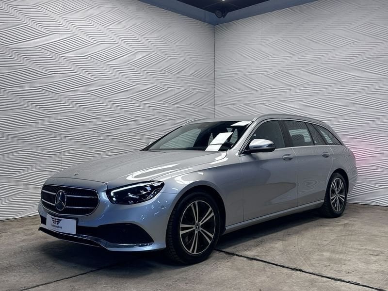 Mercedes-Benz Classe E, Auto's, Mercedes-Benz, Automaat, Achterwielaandrijving, Gebruikt, 4 cilinders