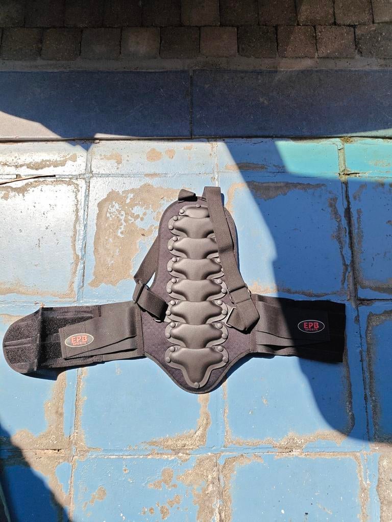 Protection dorsale NEUF enfant 10 ans EPB Sports BMX VTT, Vélos & Vélomoteurs