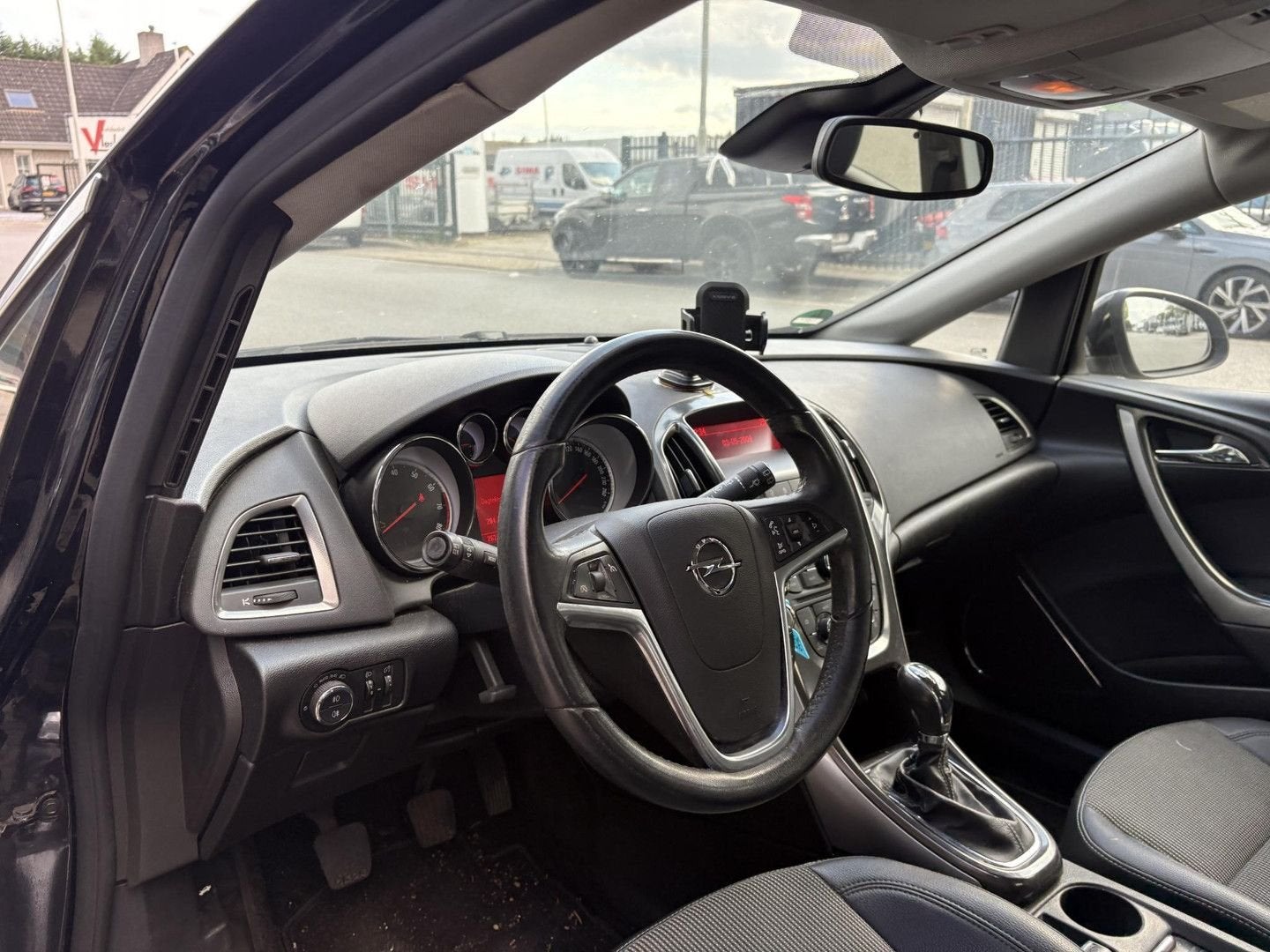 Opel Astra 1.4 Turbo Cosmo | LET OP MOTOR  NIET 100% | Clima, Zwart, Zwart, Bedrijf, Verwarmde buitenspiegels