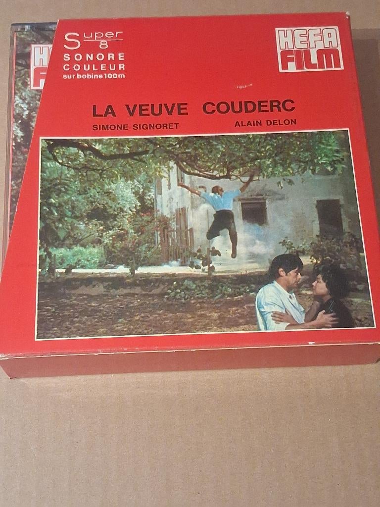 Film Super 8 De weduwe Couderc Alain Delon, Audio, Tv en Foto, Filmrollen, Ophalen