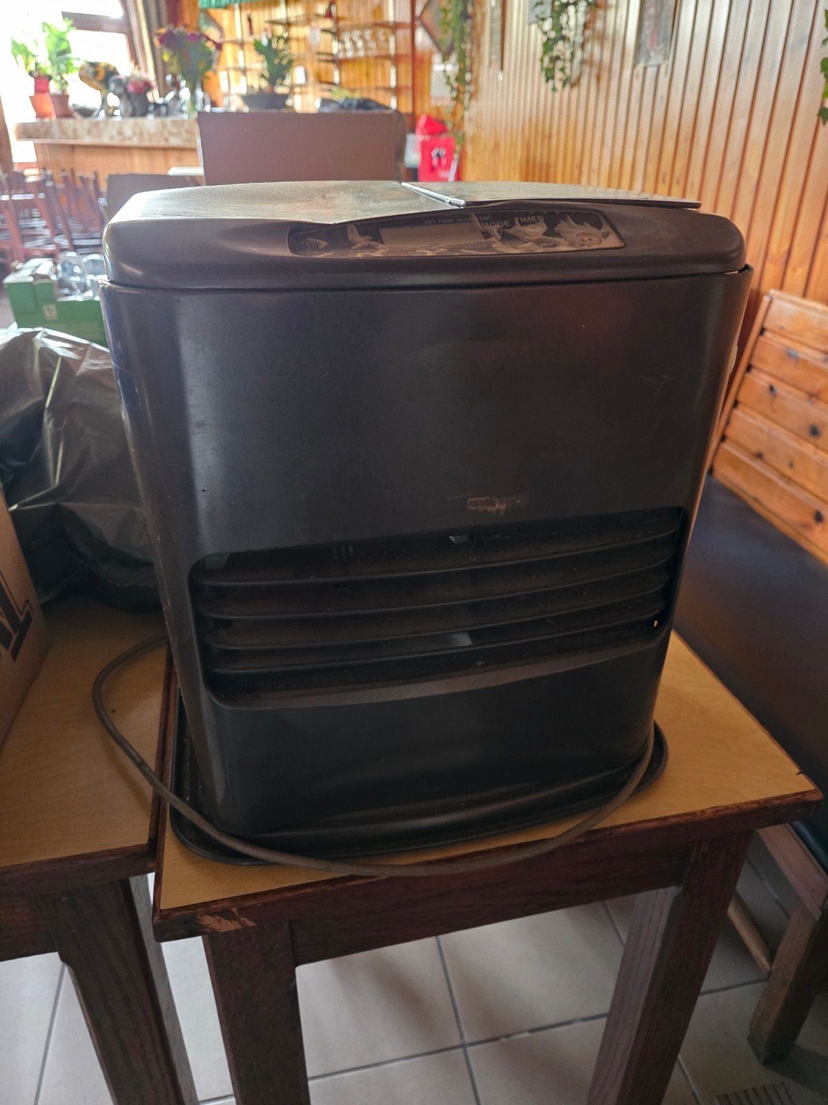 Marque et modèle : Tayosan SRE 3001 (Type : SRE 158) 
Carbur, Enlèvement