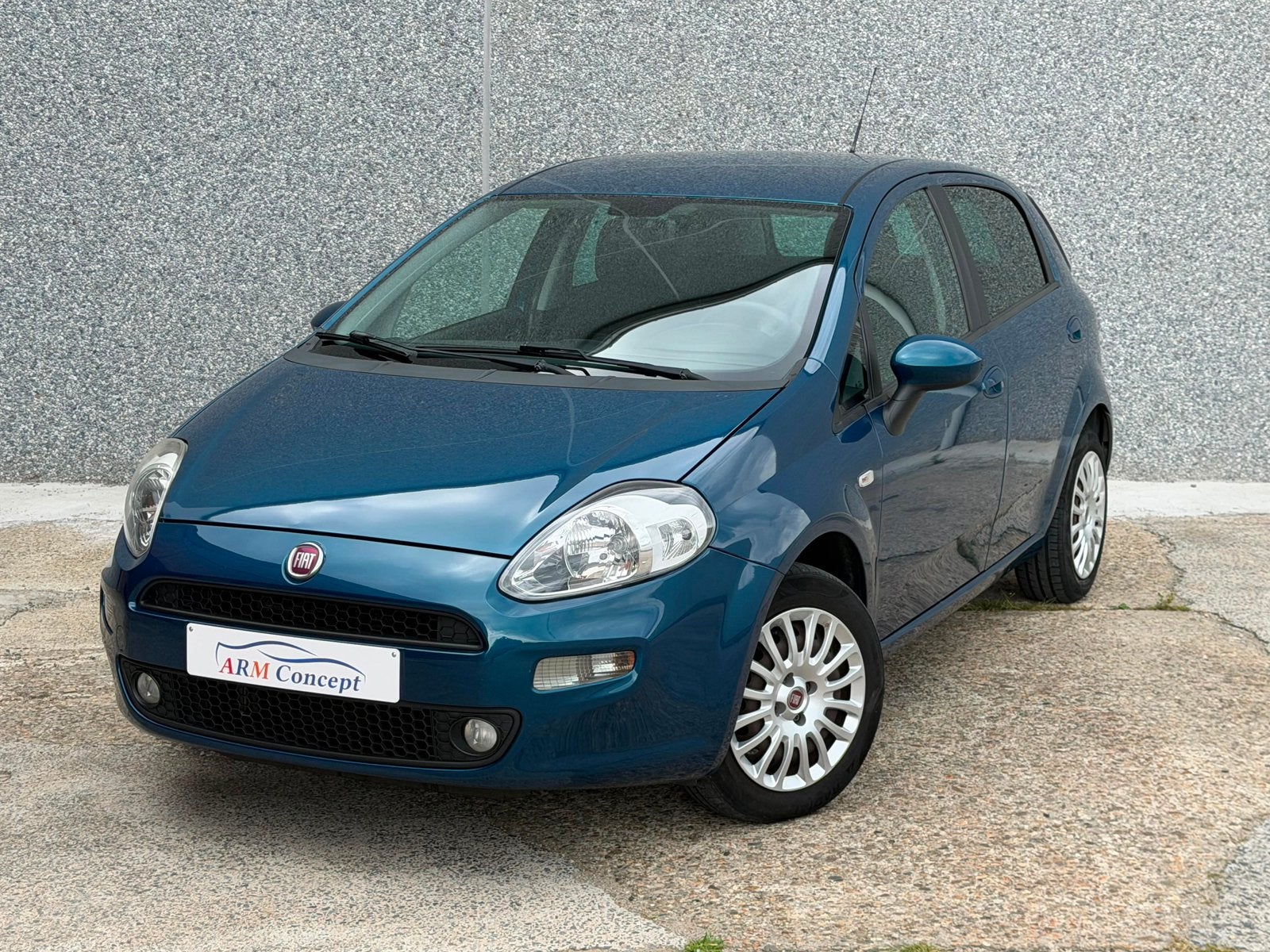 Fiat Punto 1.2 Essence 2014 prête à immatriculer, Autos, Fiat, Entreprise, Achat, Punto, Euro 5, Berline, 5 portes, Boîte manuelle