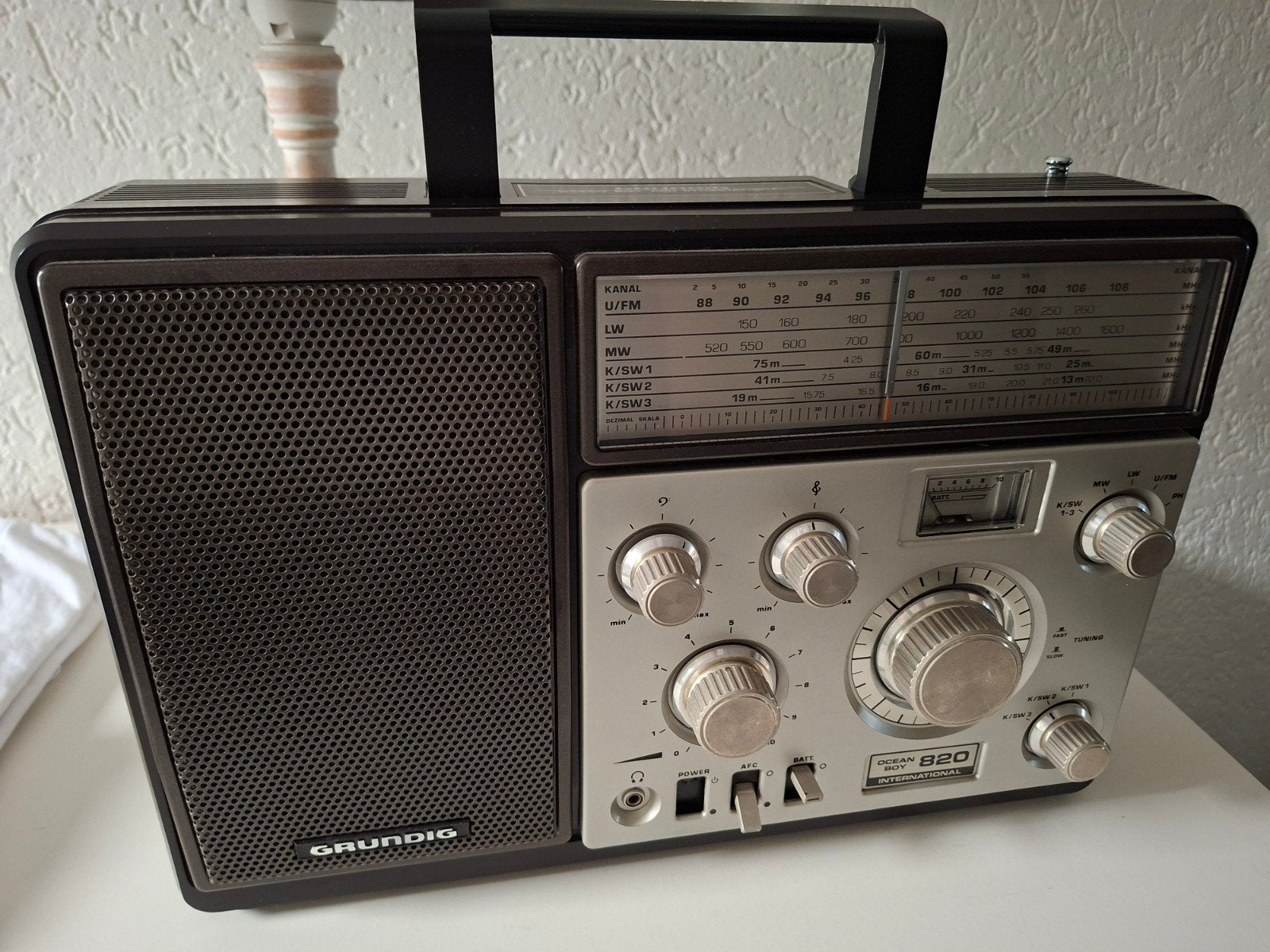 Radio GRUNDIG Ocean Boy 820, Audio, Tv en Foto, Radio's, Ophalen of Verzenden, Radio