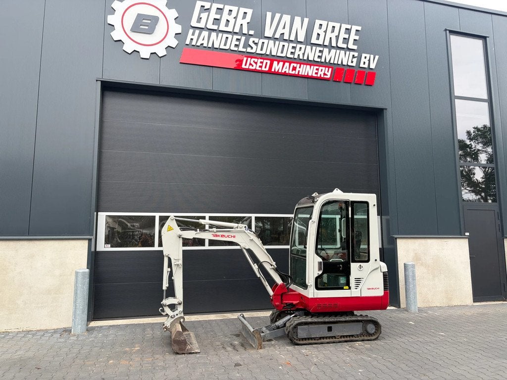 Takeuchi TB016 minigraver/graafmachine, Excavatrice