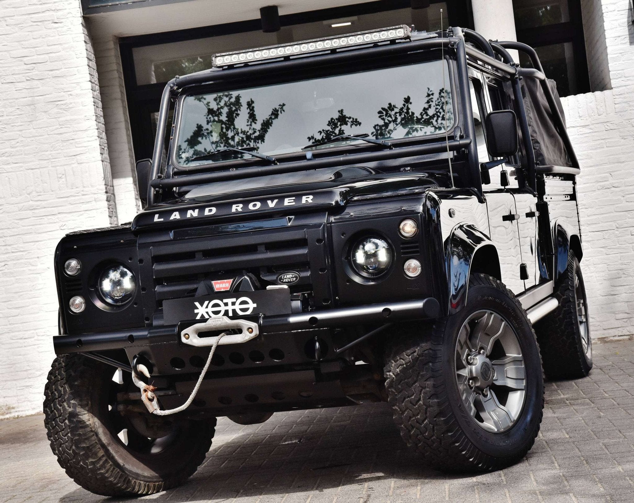 Land Rover Defender 130 DCPU CREW CAB * RECARO SEATS / WINCH, Auto's, 90 kW, 122 pk, Gebruikt, Zwart