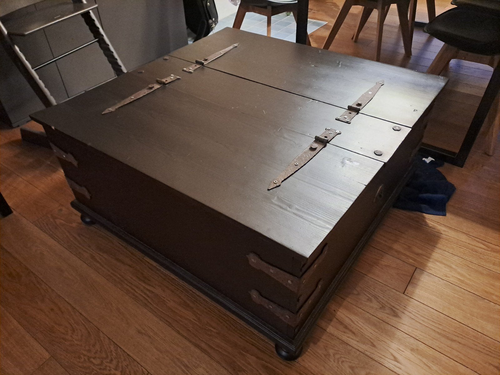 houten kist / salontafel, 50 à 100 cm, Carré, Enlèvement, Utilisé