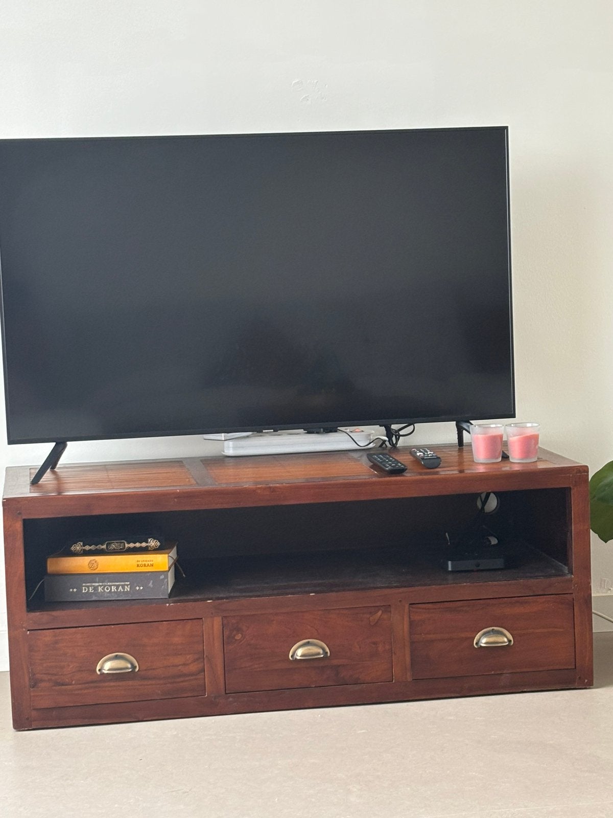 Tv kast. Hout, Ophalen, Gebruikt