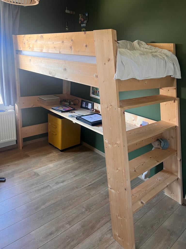 Hoogslaper met bureau in zeer goede staat, Ophalen, Gebruikt, 90 cm, Eenpersoons
