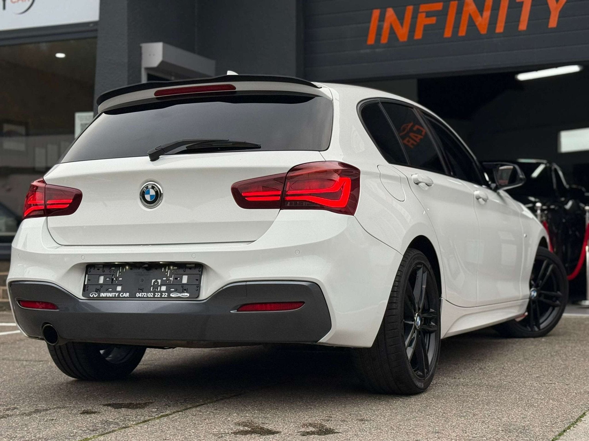 BMW 1 Serie 116 116i Edition PACK M (bj 2018), Auto's, Alcantara, Wit, 5 deurs, 3 cilinders