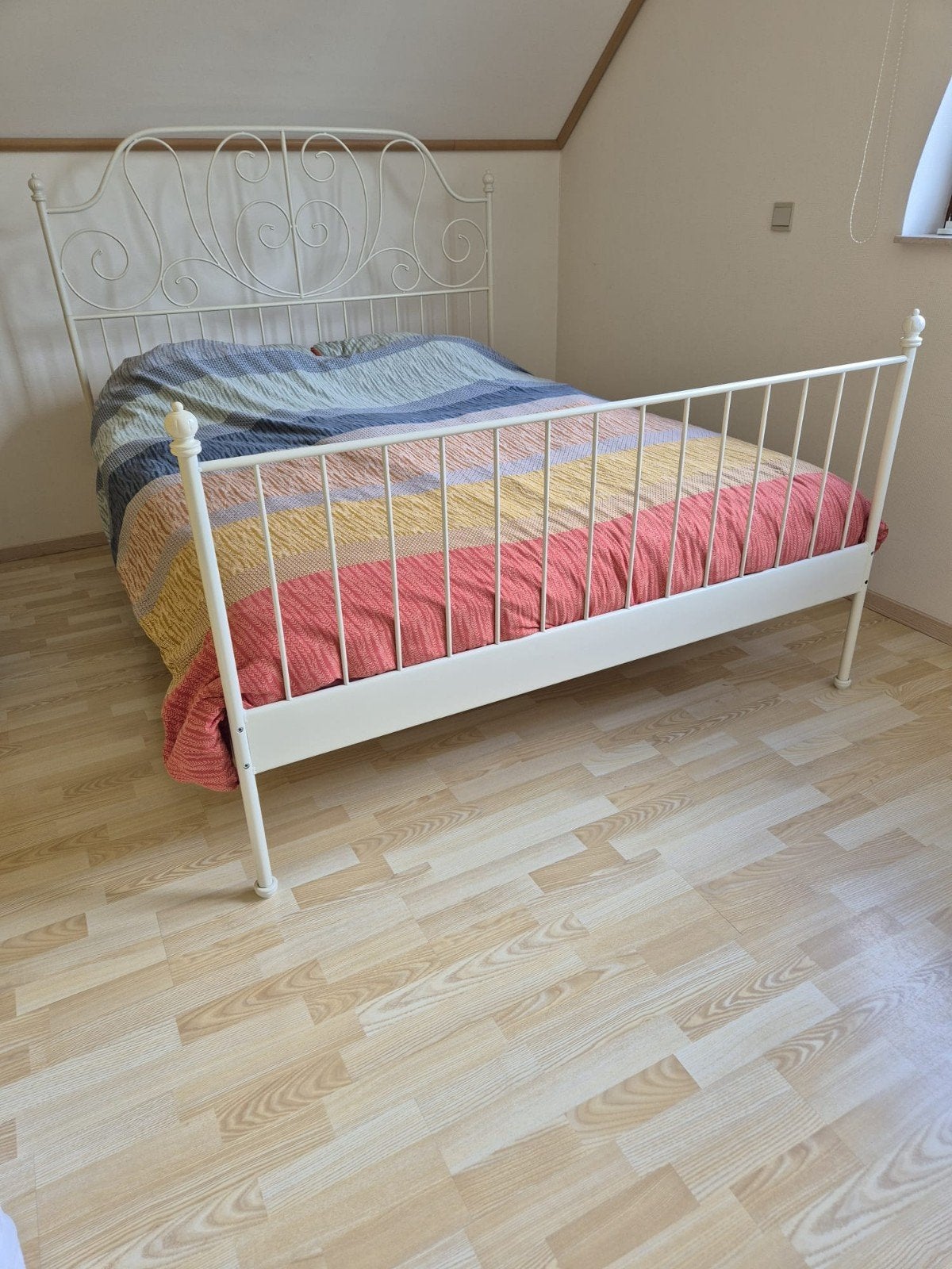 Wit 2 persoonsbed ikea met lattenbodem., Huis en Inrichting, Slaapkamer | Bedden, Ophalen, Gebruikt, Tweepersoons, Wit