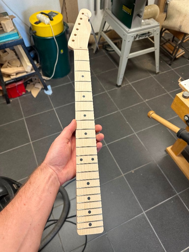 Allparts maple telecaster neck, Enlèvement