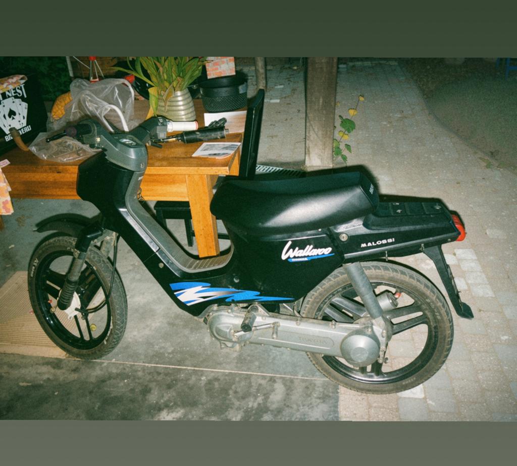 Honda wallaroo, Fietsen en Brommers, Ophalen, Zo goed als nieuw