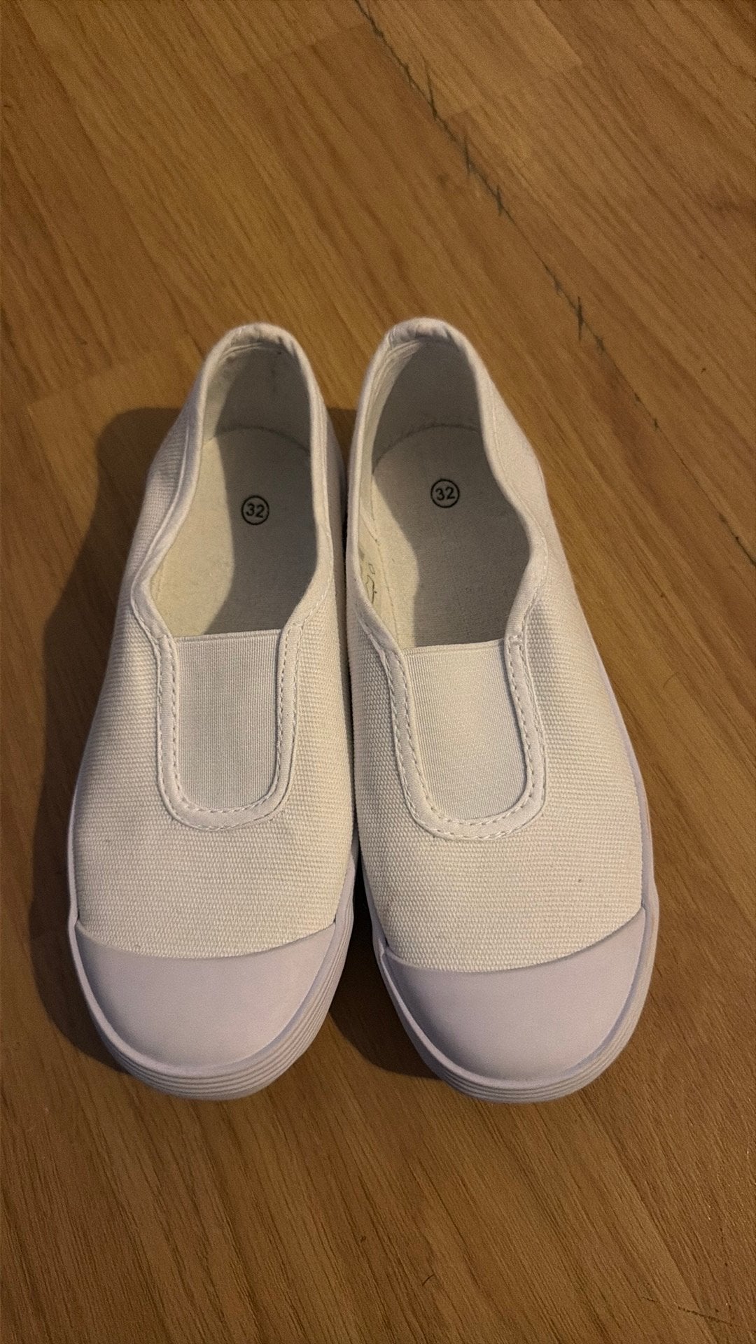 Turnen pantoffels, Sports & Fitness, Neuf, Taille enfant de 146 à 140, Enlèvement, Blanc