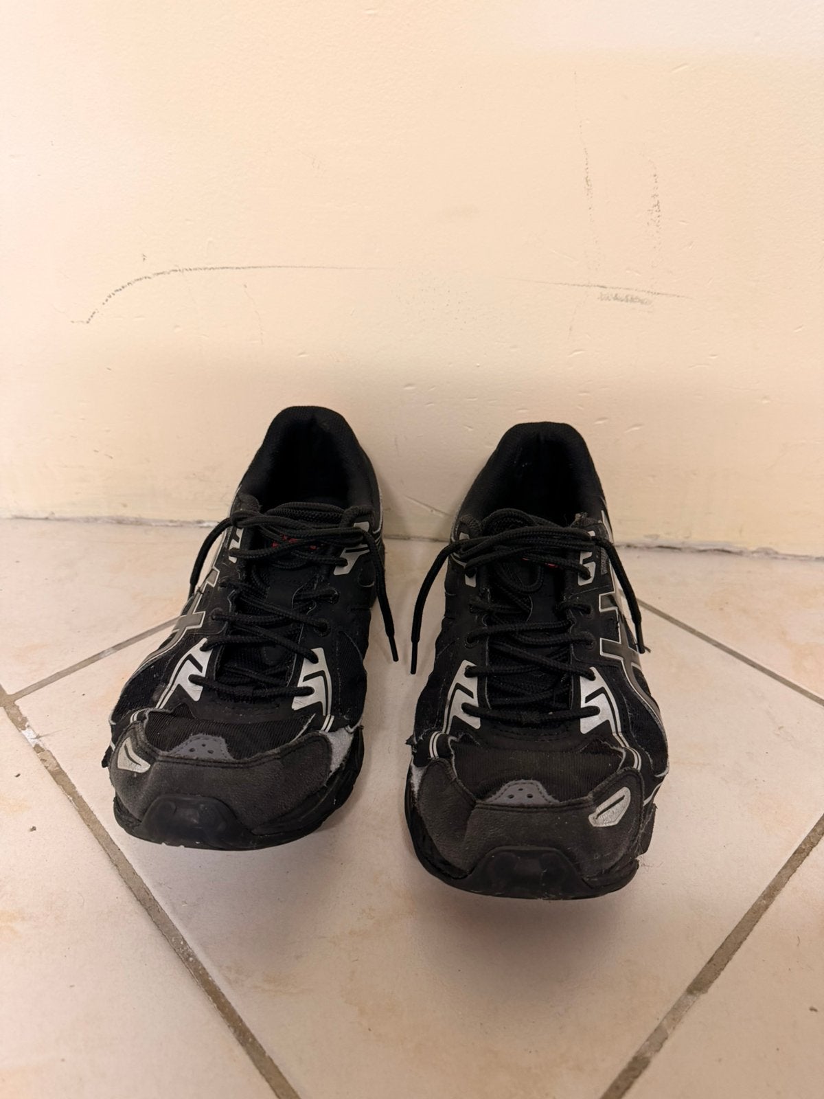 Asics Gel-venture 6, Vêtements | Hommes, Enlèvement, Autres types, Porté, Noir