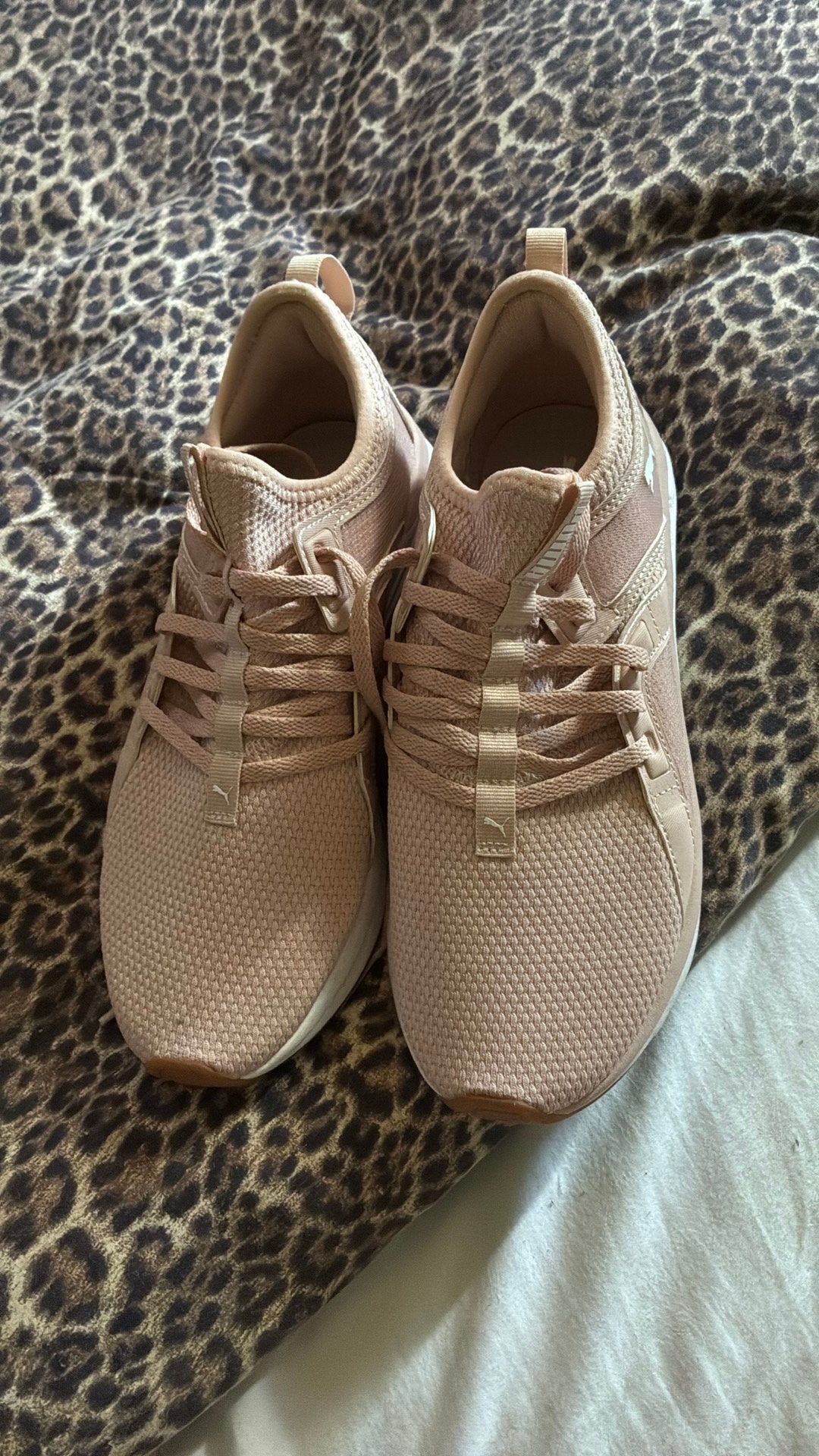 Chaussures de sport Puma, Enlèvement ou Envoi, Rose, Sneakers et Baskets, Comme neuf