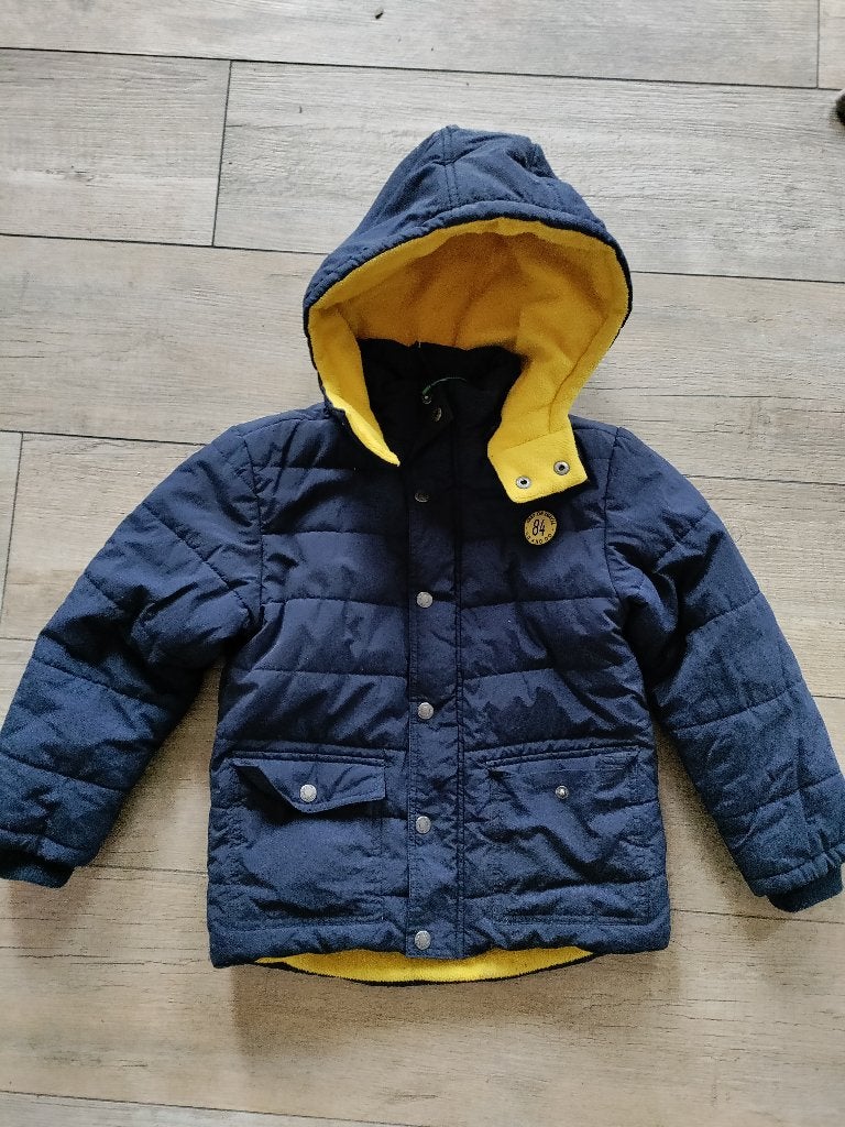 Warme winterjas met kap 8 jaar, Gebruikt, Blue seven, Meisje, Ophalen of Verzenden