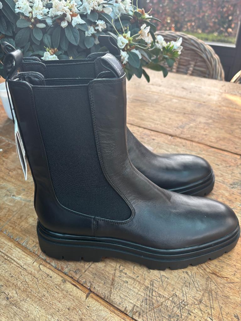Zwarte boots Zara maat 41 Nieuw, Ophalen of Verzenden, Nieuw