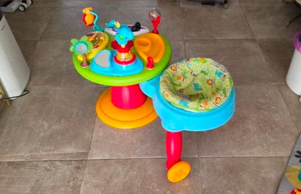 Table d'activités Bright Start Zippity, Enfants & Bébés, Jouets | Tables de jeux, Enlèvement, Comme neuf