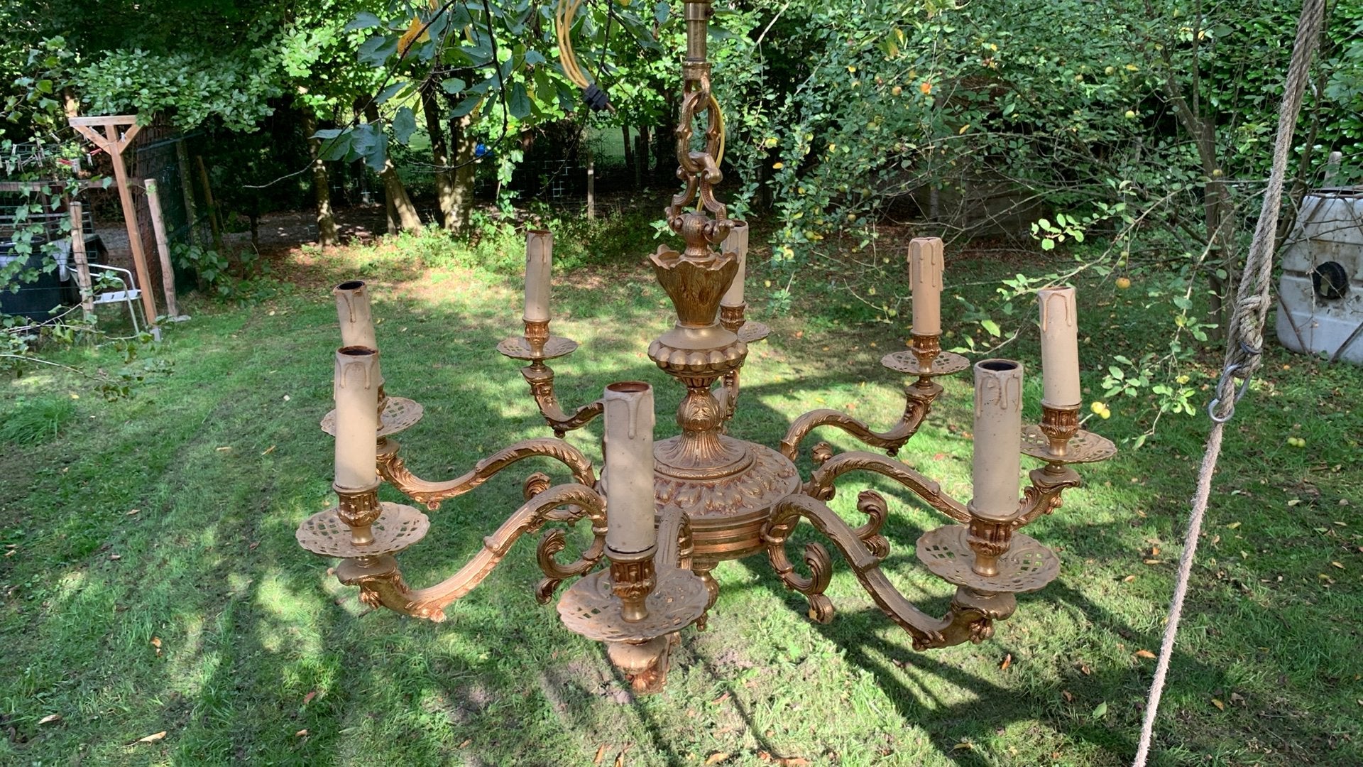 Magnifique lustre 8 bras style Louis 15 en bronze, Maison & Meubles, Lampes | Lustres, Enlèvement ou Envoi, E14 (petit), Métal