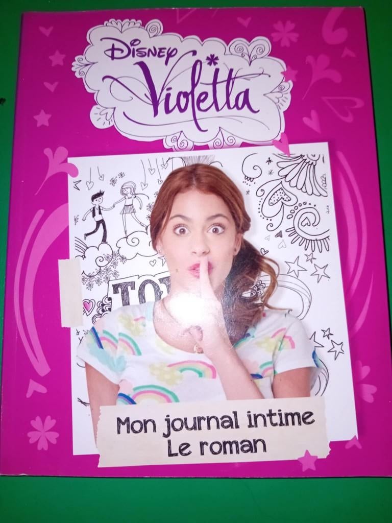 boek disney violetta mon journal intime le roman, Verzenden, Zo goed als nieuw, Fictie, Disney
