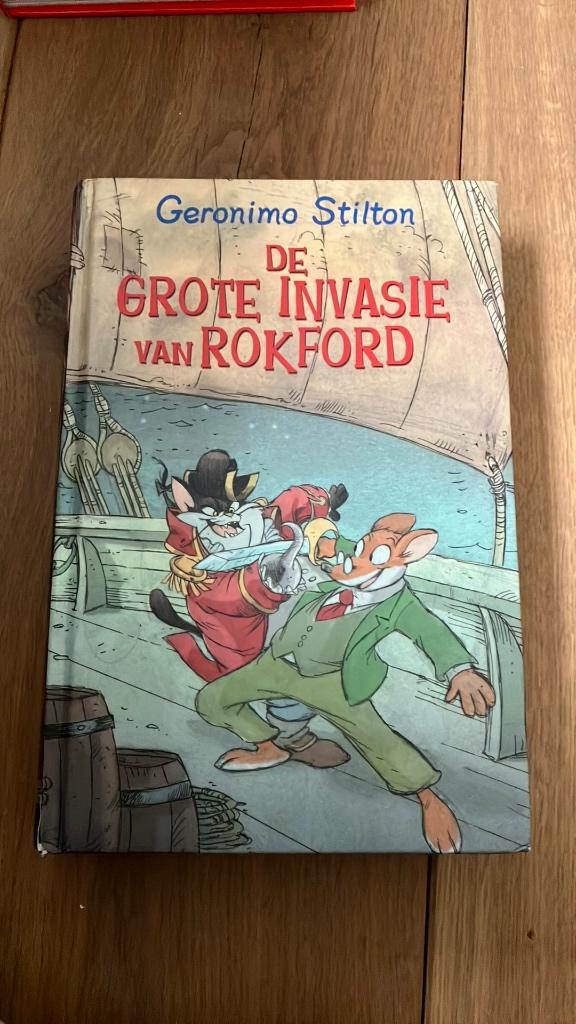Geronimo Stilton - De grote invasie van Rokford, Ophalen of Verzenden, Zo goed als nieuw, Geronimo Stilton, Fictie algemeen