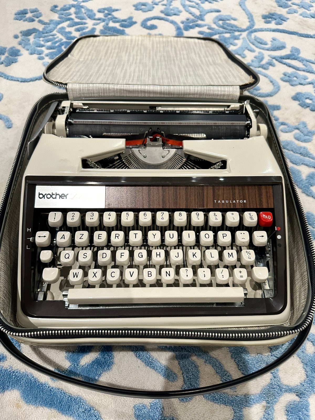 Retro Brother deluxe 1300 typemachine – volledig werkend, Diversen, Typemachines, Zo goed als nieuw, Ophalen of Verzenden