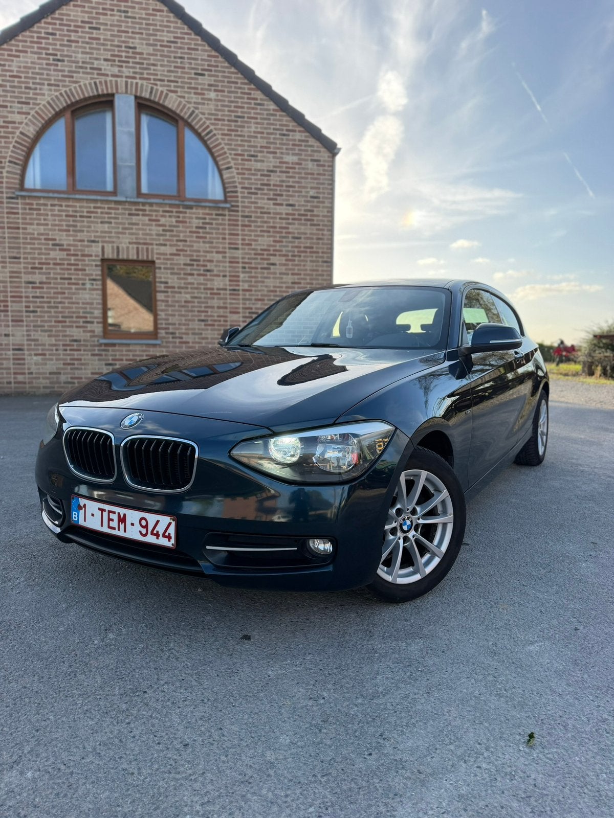 BMW SÉRIE 1 F21 116D, Bluetooth, Achat, Entreprise, Boîte manuelle