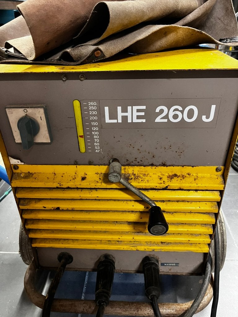 Poste à souder professionnel ESAB LHE 260 J  TRI 220/380, Bricolage & Construction, Enlèvement, Utilisé, 250 ampères, Électrodes