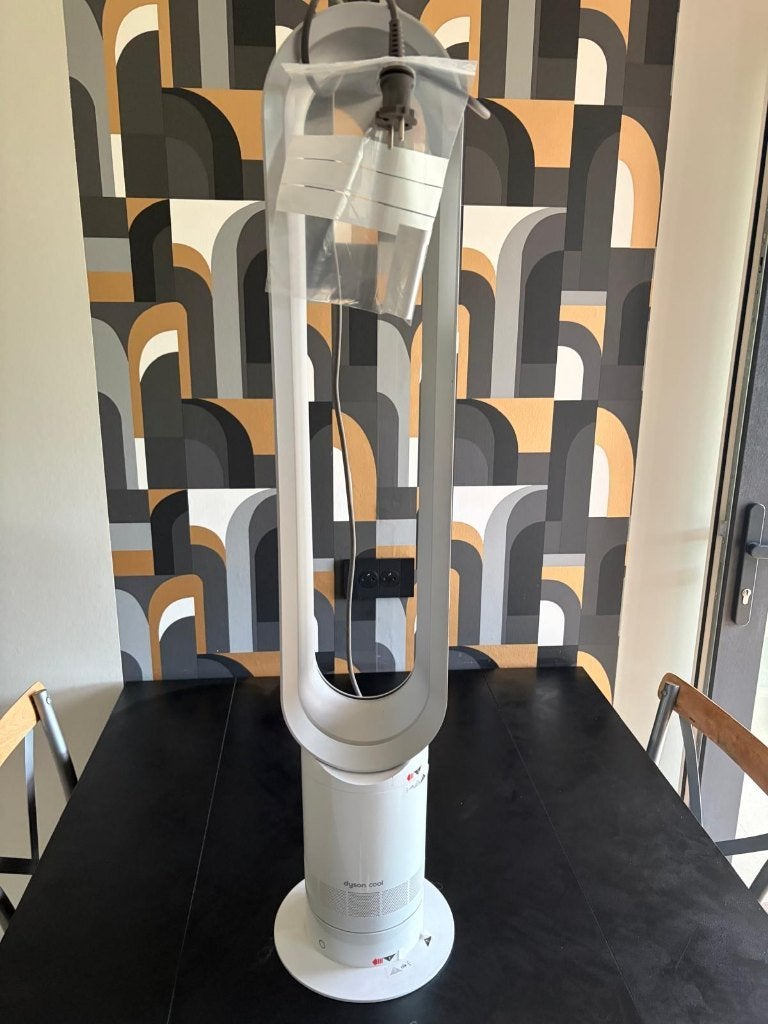 ventilateur dyson - 230 euros, Electroménager, Ventilateurs, Enlèvement ou Envoi, Ventilateur avec télécommande, Comme neuf, Ventilateur tour