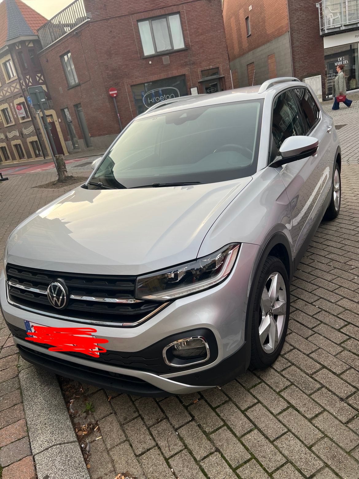 VW T-cross TSI sport OPF DSG 110, Autos, Argent ou Gris, Euro 6, 1770 kg, Système audio