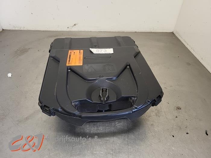 Ensemble cric d'un Renault Trafic, Renault, -, 3 mois de garantie, Utilisé