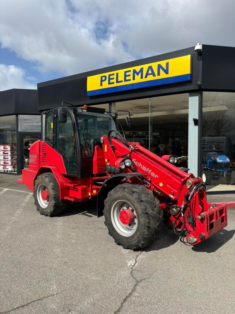 Schaffer 8610t wiellader, Ophalen