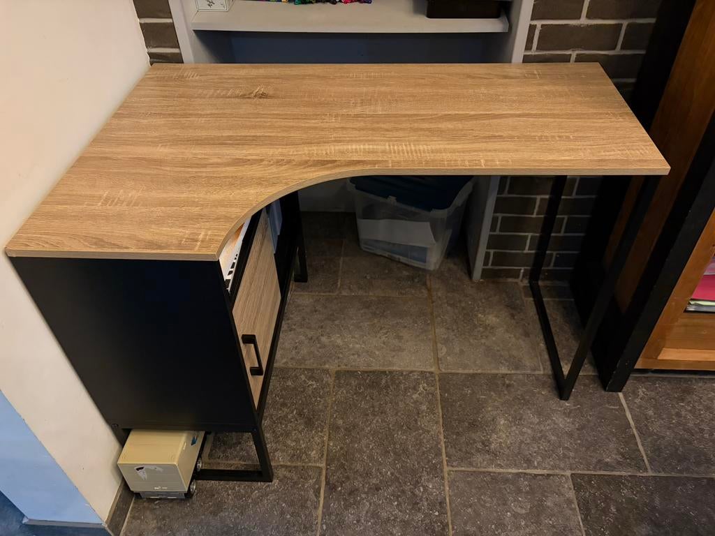 Bureau d’angle, Ophalen, Zo goed als nieuw
