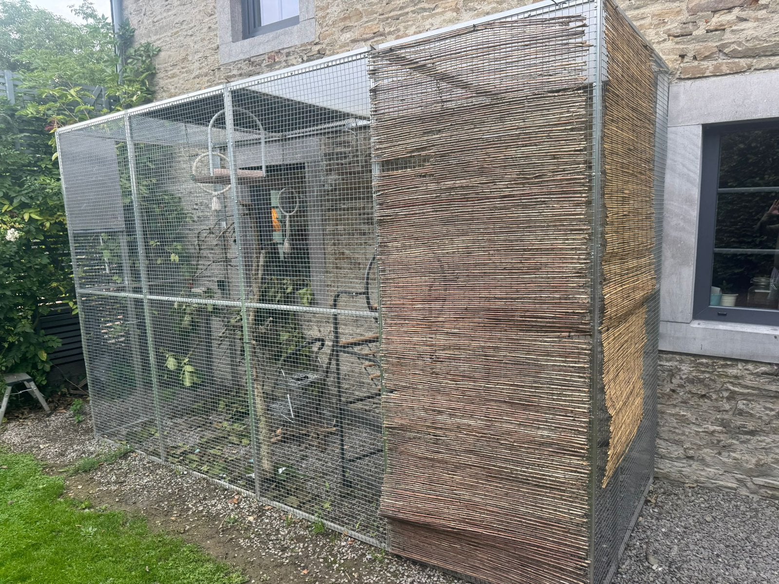 Volière, soit 4mx1,5mx250 H soit 2x1,5x2,5 H, Animaux & Accessoires, Enlèvement, Comme neuf, Aluminium, Volière