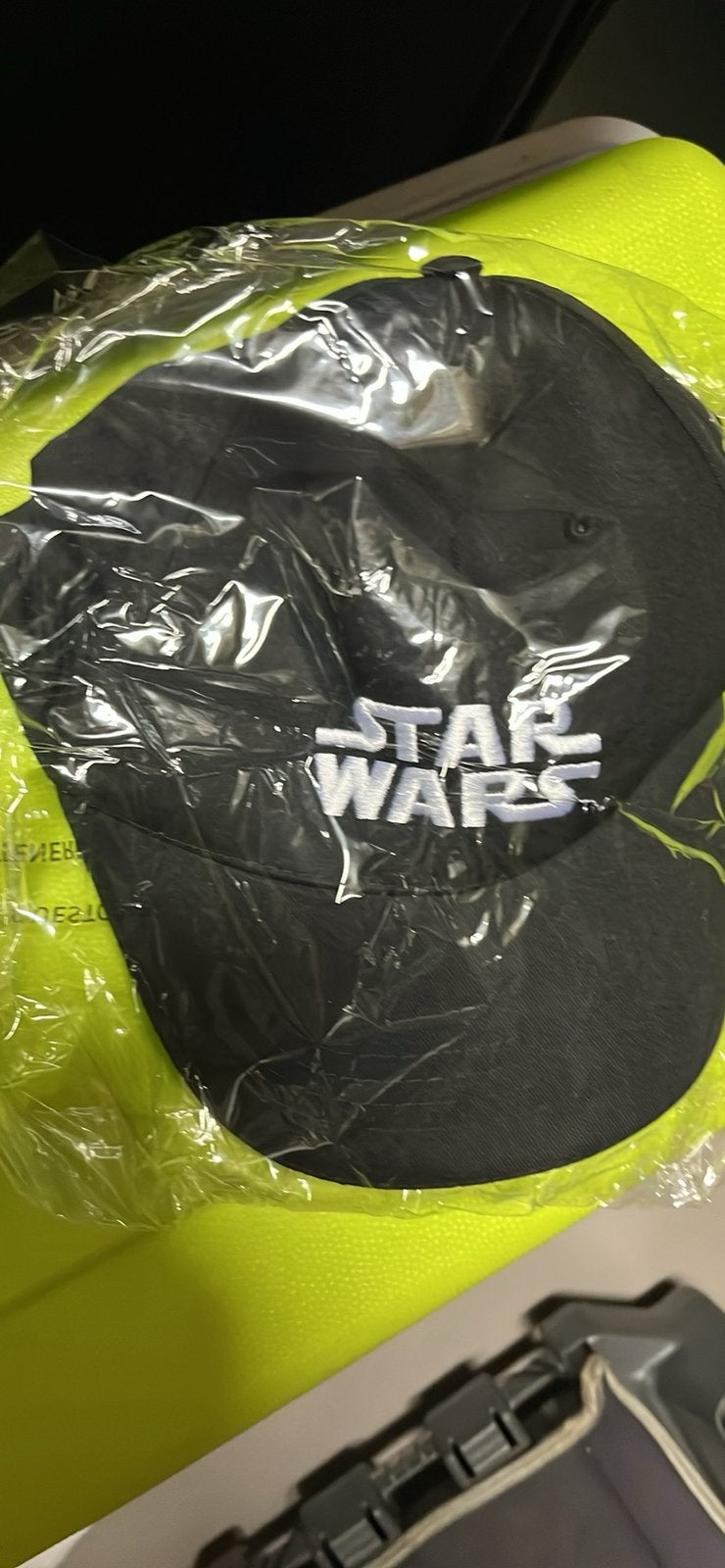 Lot de 23 casquettes starwars neuve, Enfants & Bébés, Jouets | Extérieur | Trampolines, Enlèvement, Neuf