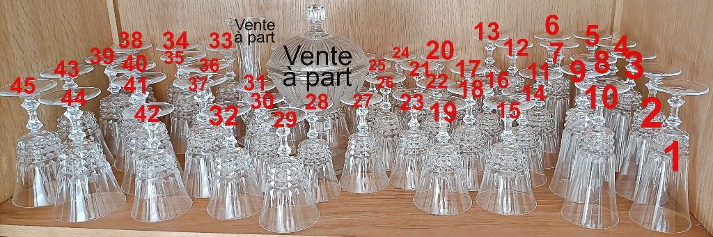 57 Verres/Flûtes, Cristal d'Arques, Tuileries (= Villandry), Ophalen