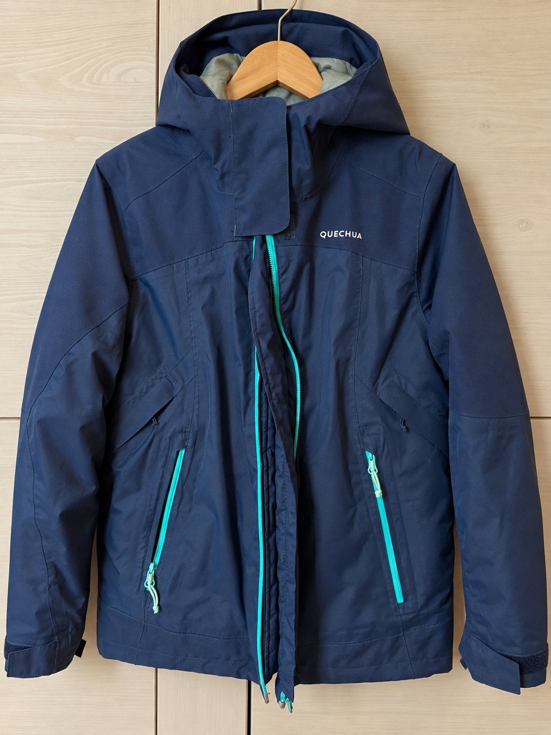 Winterjas als nieuw decathlon quechua blauw, Enfants & Bébés, Enlèvement ou Envoi, Comme neuf, Manteau